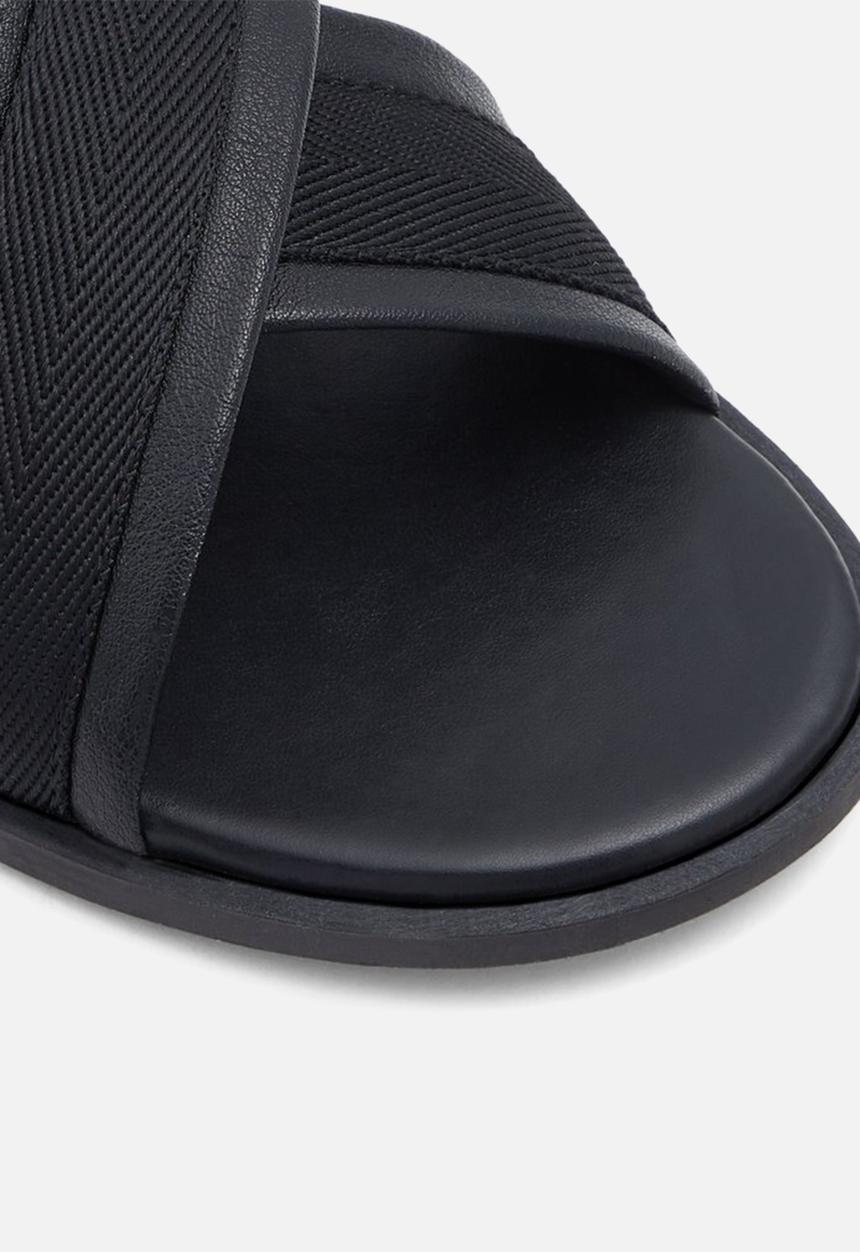 Call It Spring - Laumann - black