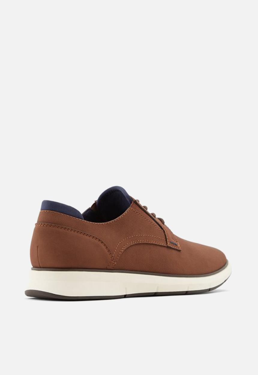 Call It Spring - Ocoari - cognac