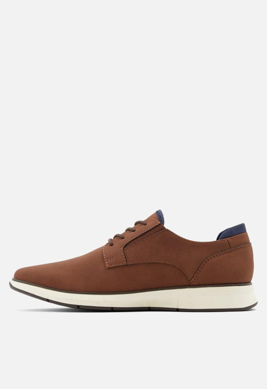 Call It Spring - Ocoari - cognac