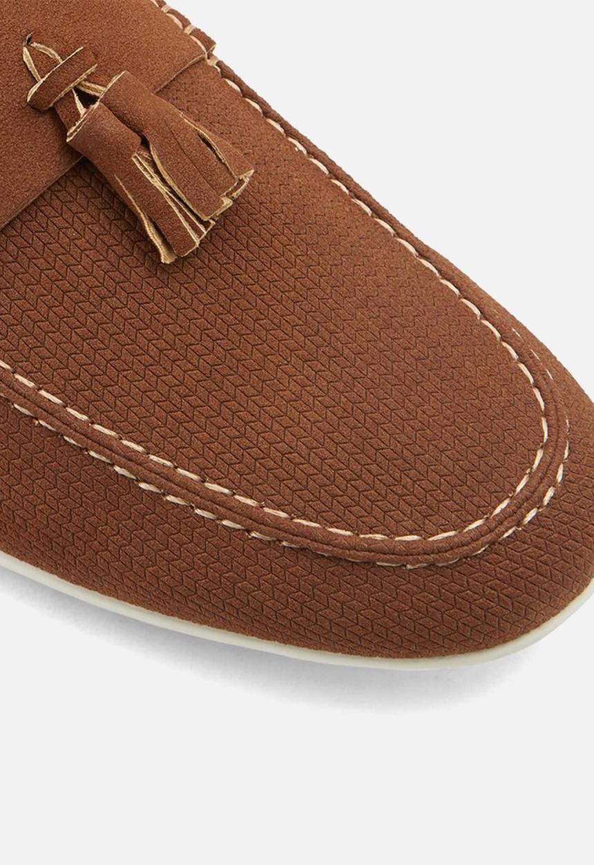 Call It Spring - Drarwen - cognac