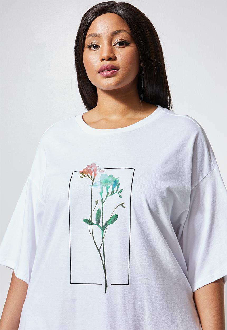 Superbalist - Floral placement pemplum tee - white