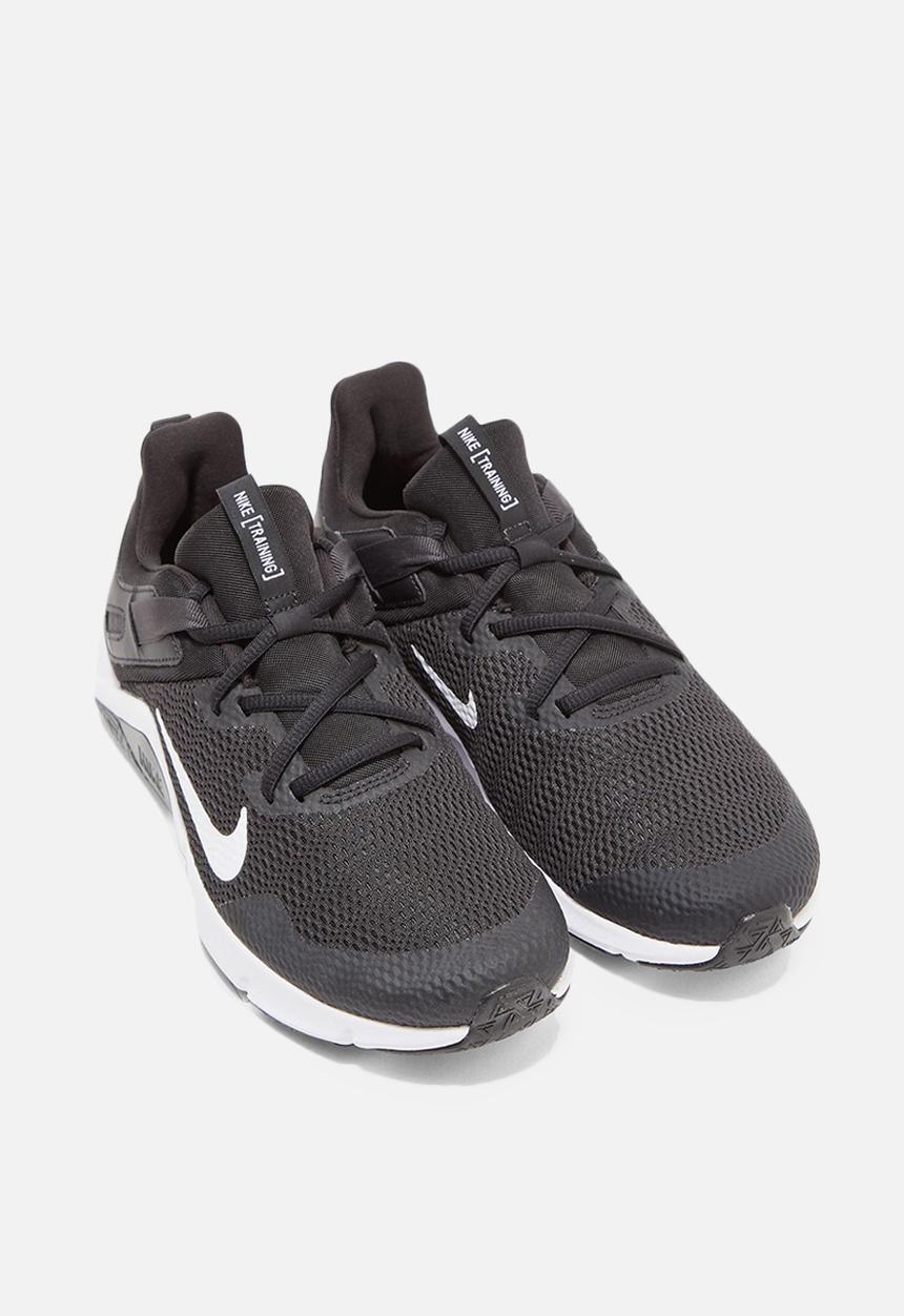 Nike - Legend essential - black / white-dk smoke grey