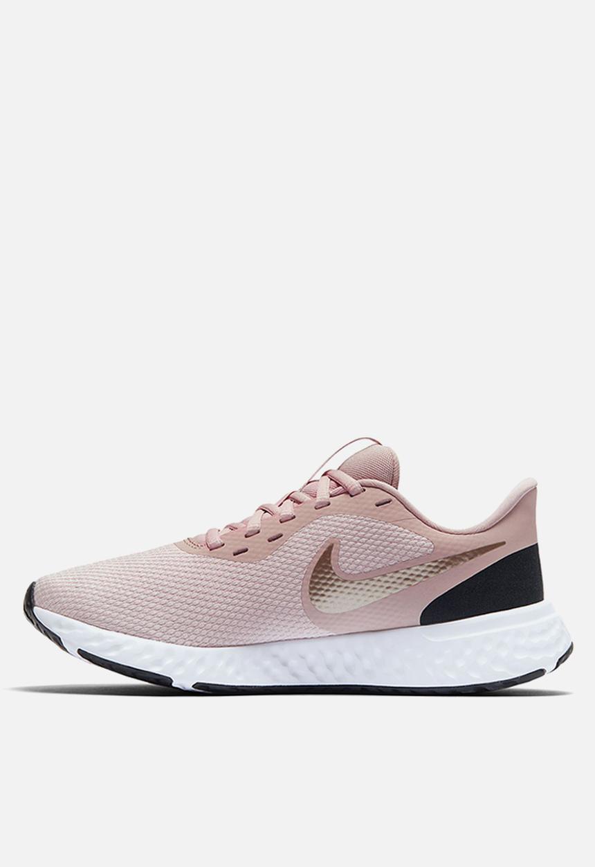 Nike - Revolution 5 - barely rose / mtlc red bronze-stone mauve