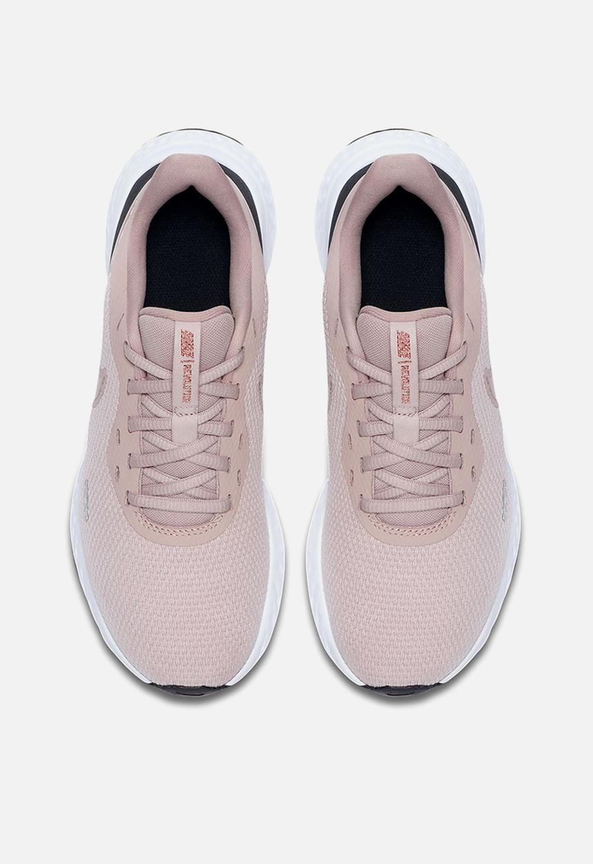 Nike - Revolution 5 - barely rose / mtlc red bronze-stone mauve