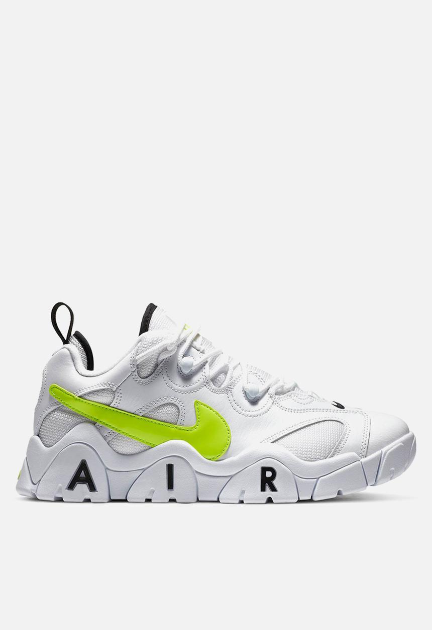 Nike - Air Barrage low - white / volt-black