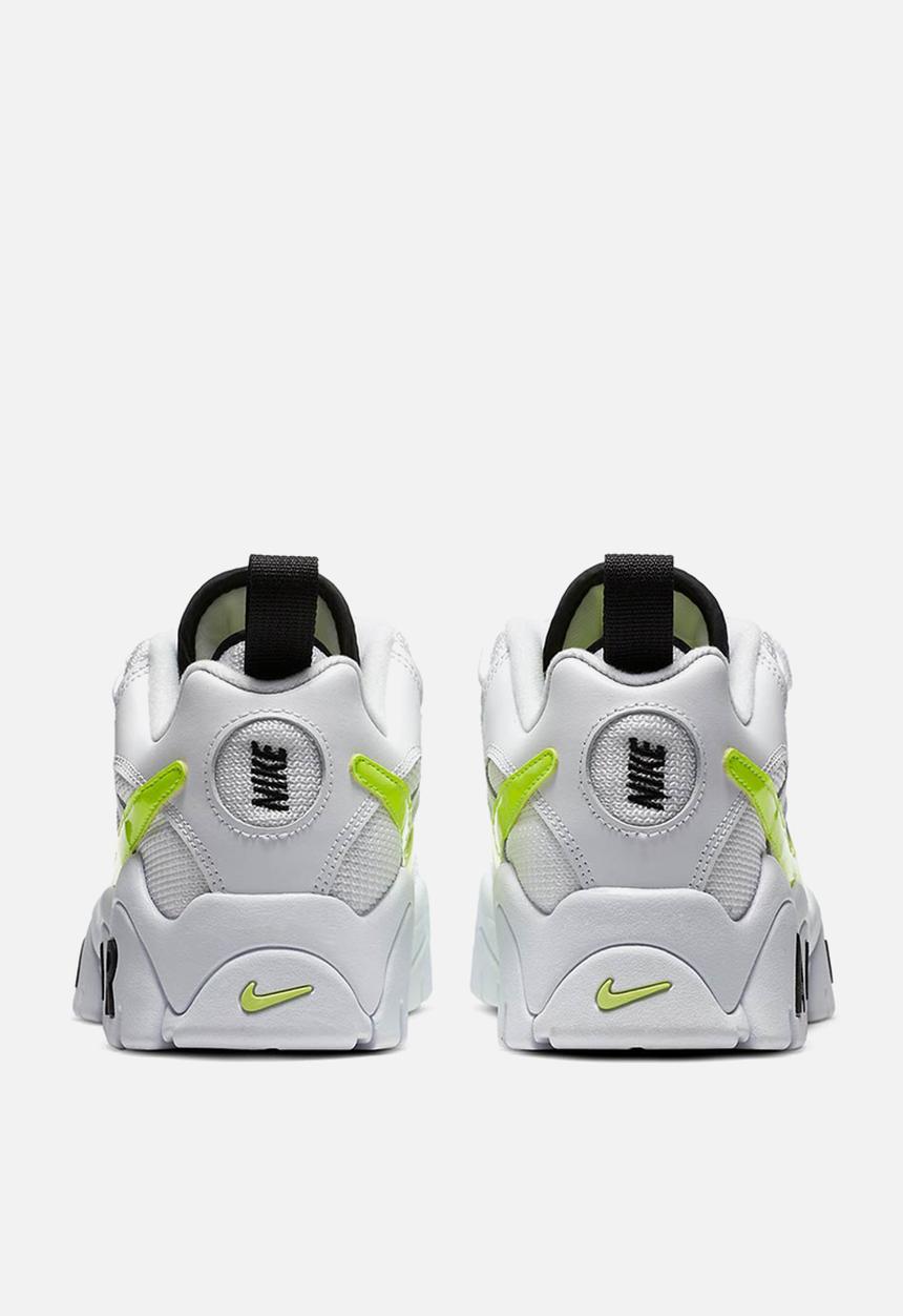 Nike - Air Barrage low - white / volt-black