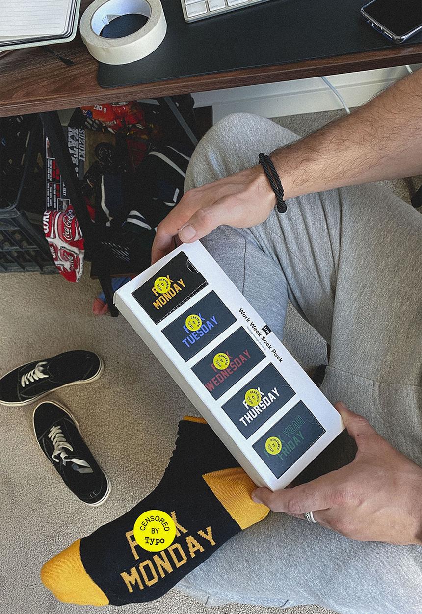 Typo - Days of the week!! box socks  - black