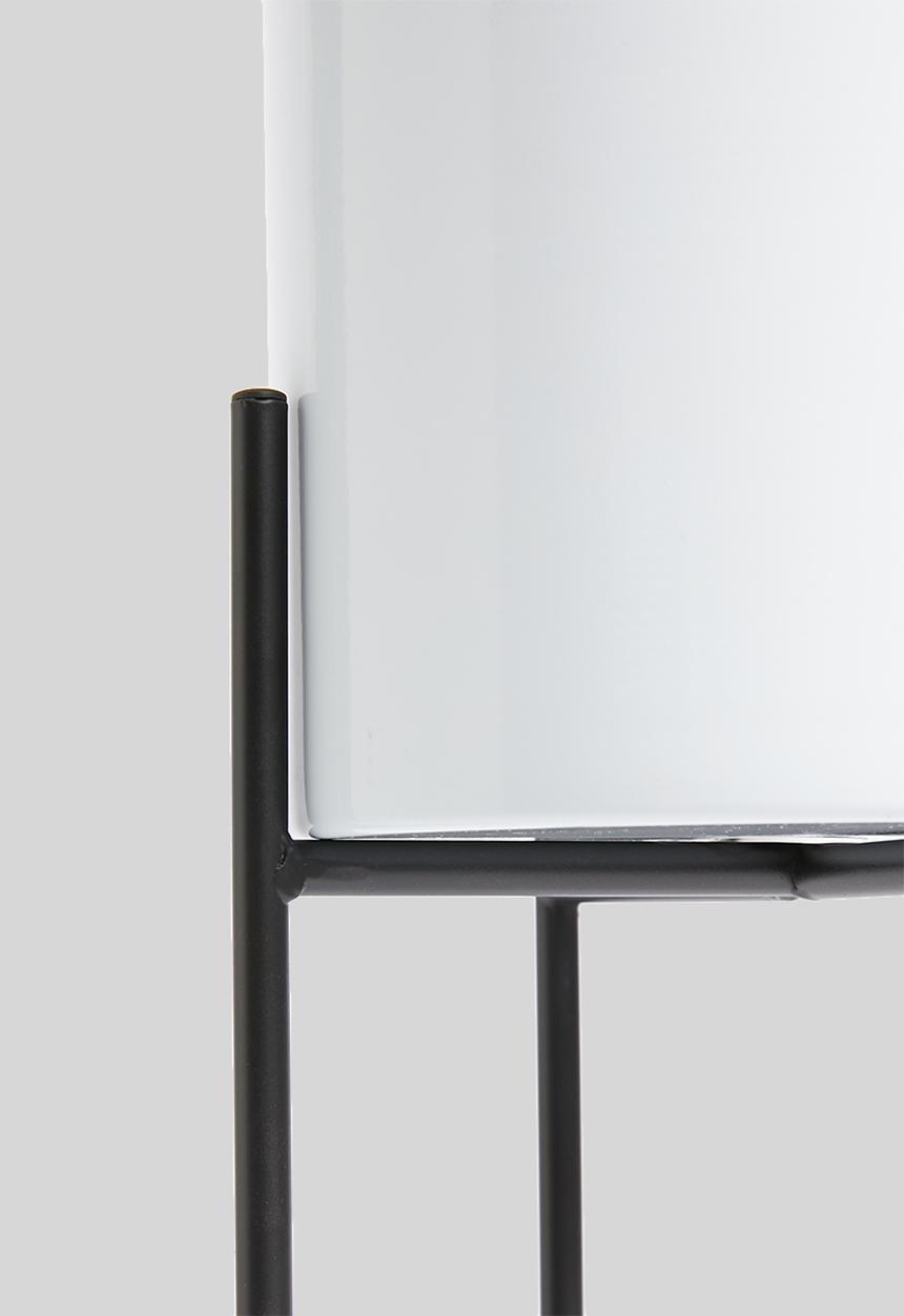 H&S - Flower pot stand - black & white