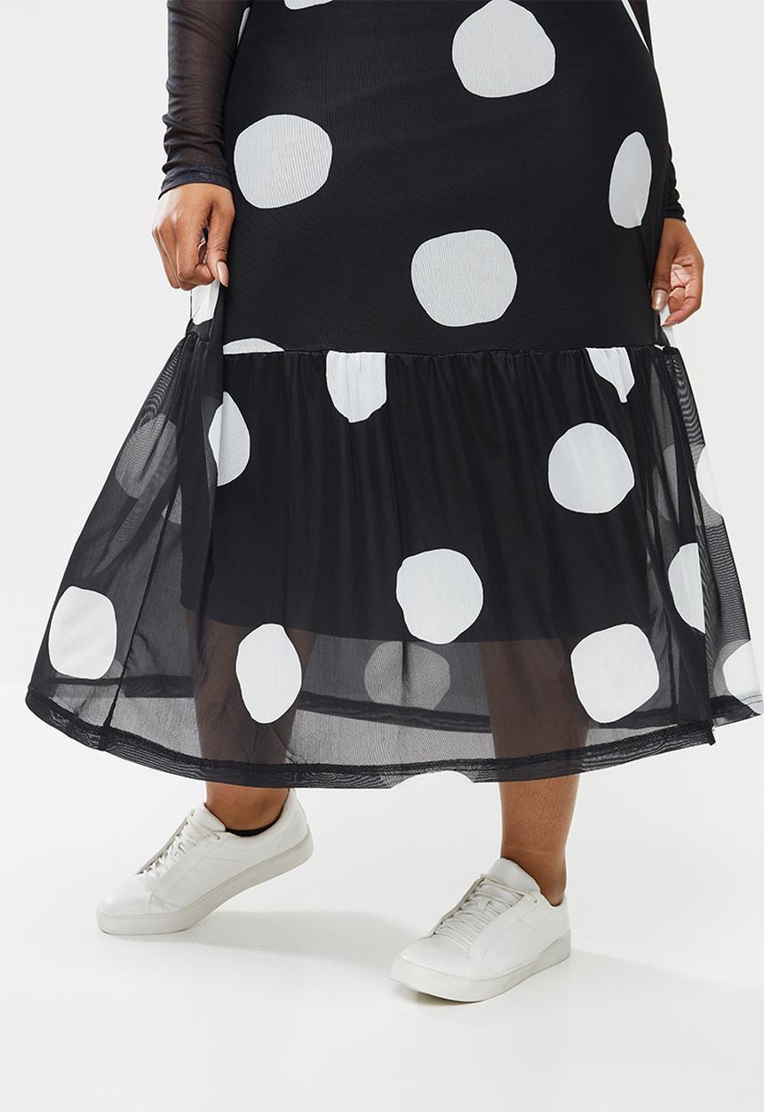 Me&B - Plus size mesh spot dress with tier - black & white