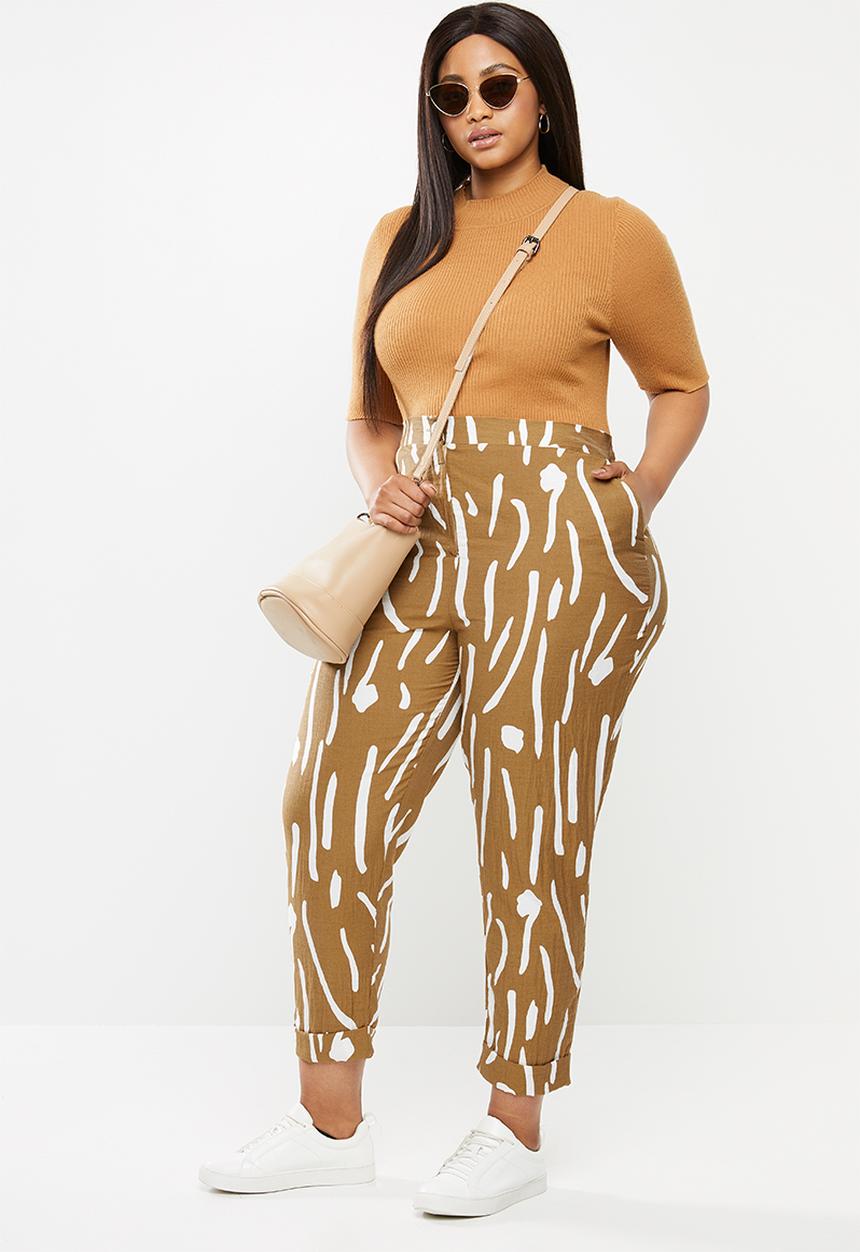 Me&B - Plus size tapered leg pant - camel & milk