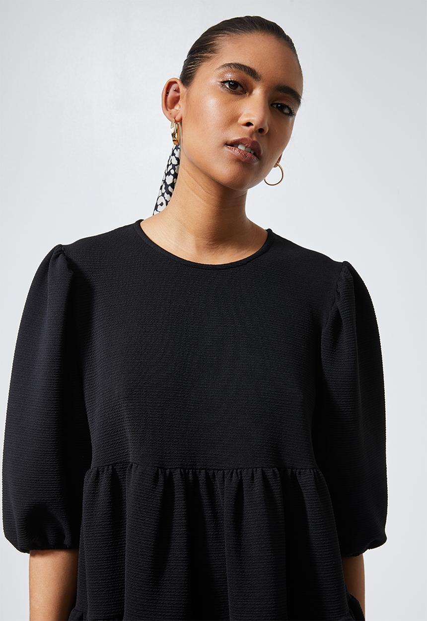 Superbalist - Textured knit tiered dress - black