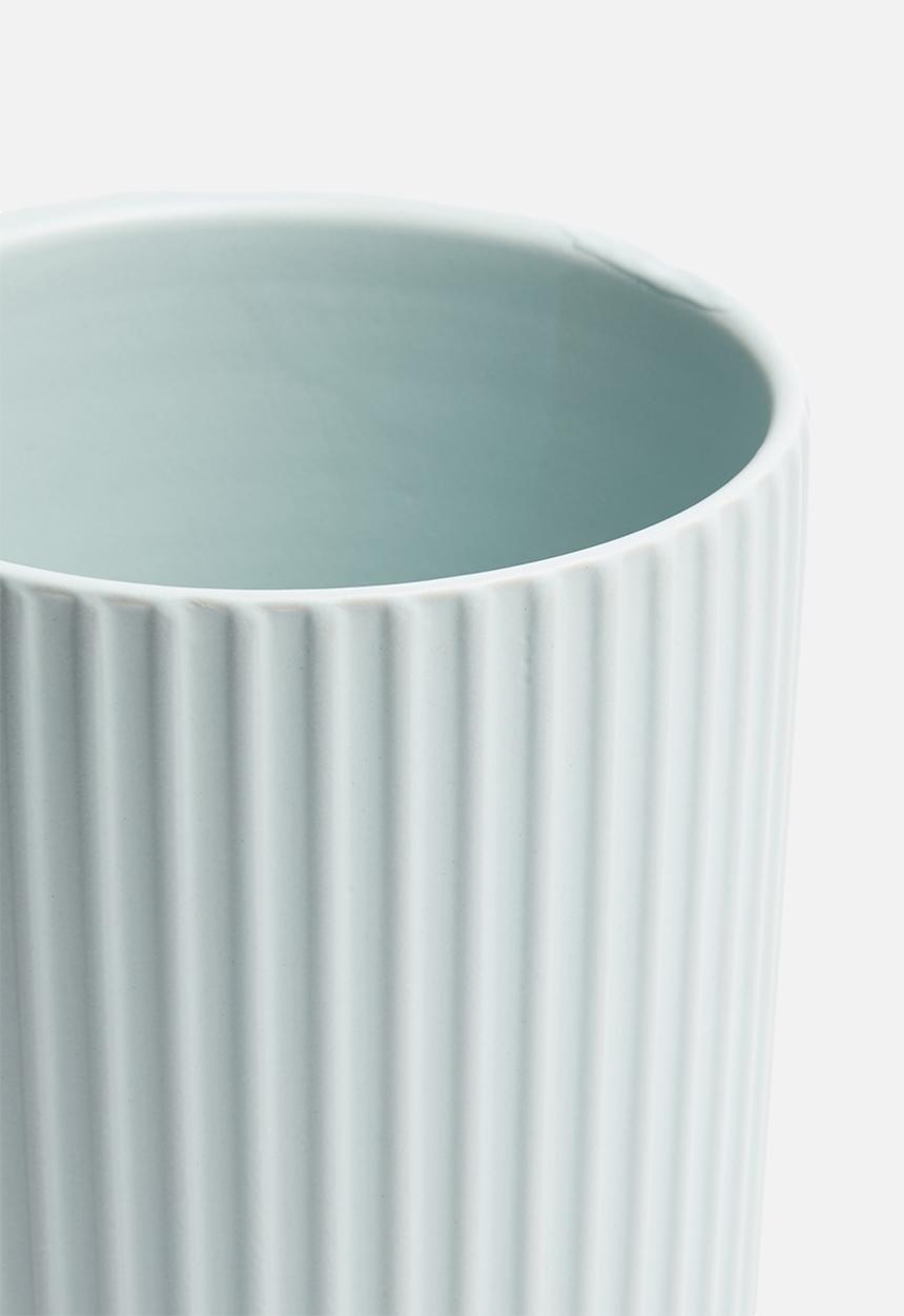 H&S - Ribbed vase - blue
