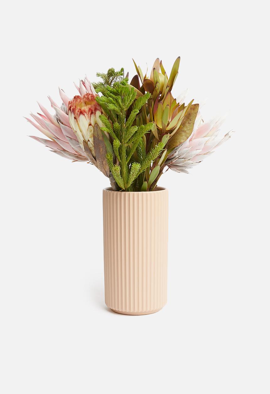 H&S - Ribbed vase - pink
