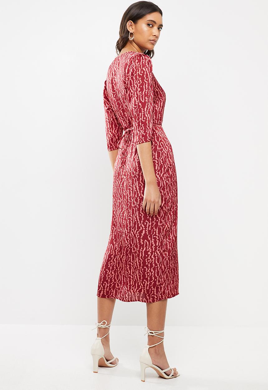Glamorous - 3/4 Sleeve wrap midi - red