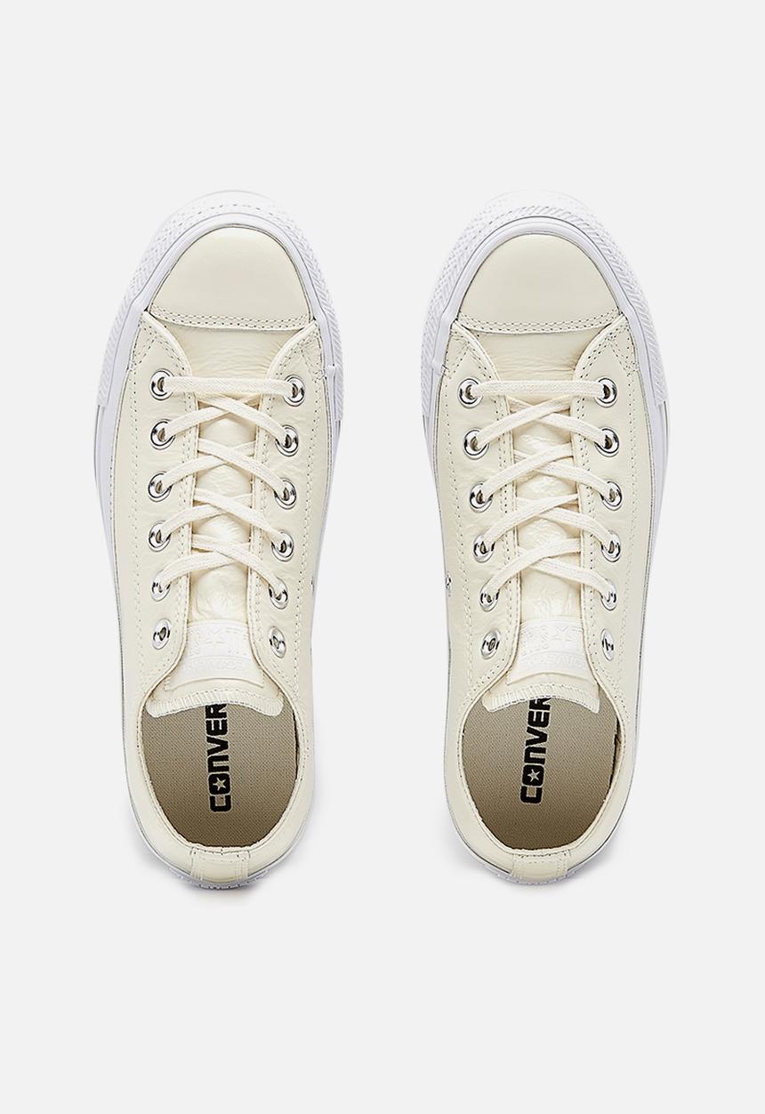 Converse - Chuck Taylor All Star Crinkled patent leather lo - egret