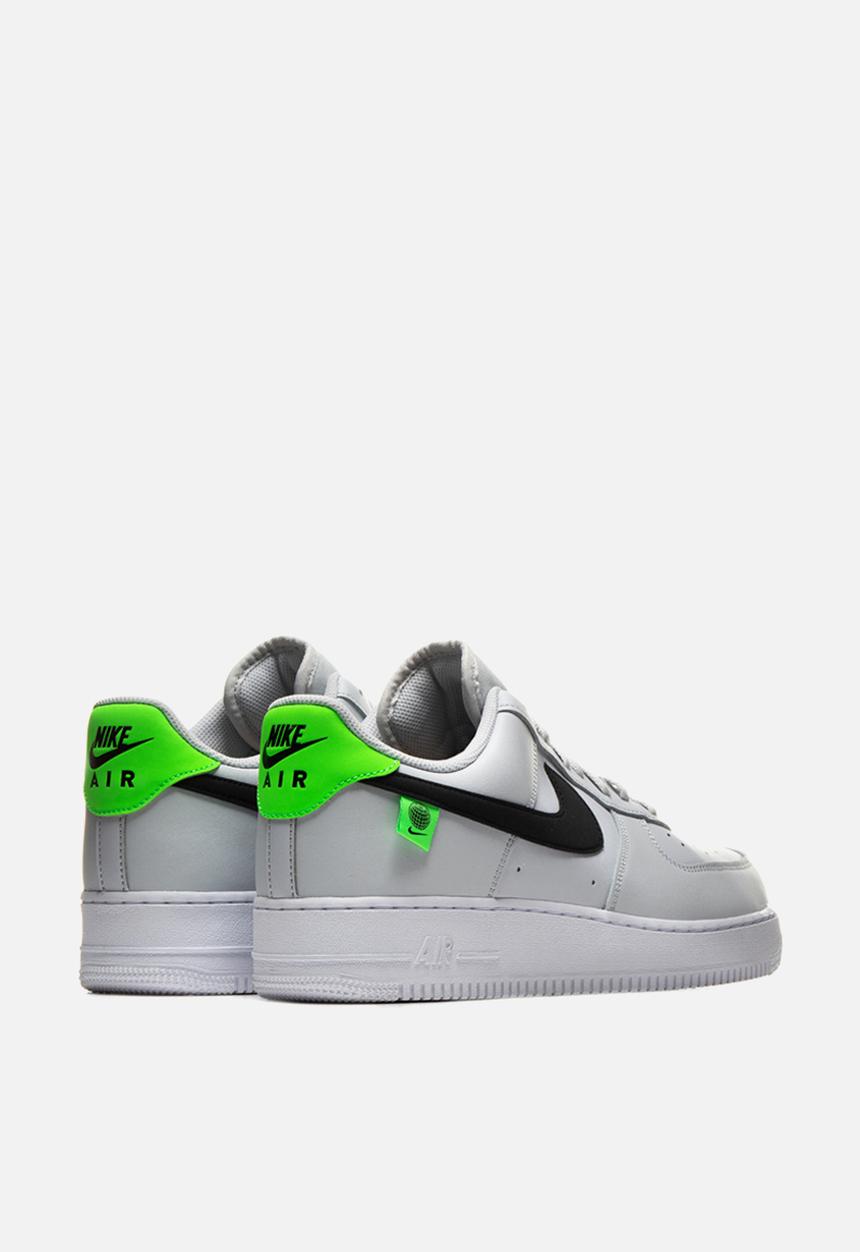 Nike - Air Force 1 '07 - Worldwide