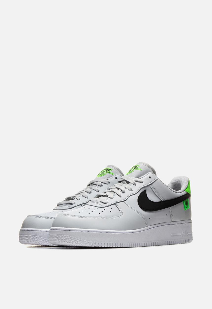 Nike - Air Force 1 '07 - Worldwide
