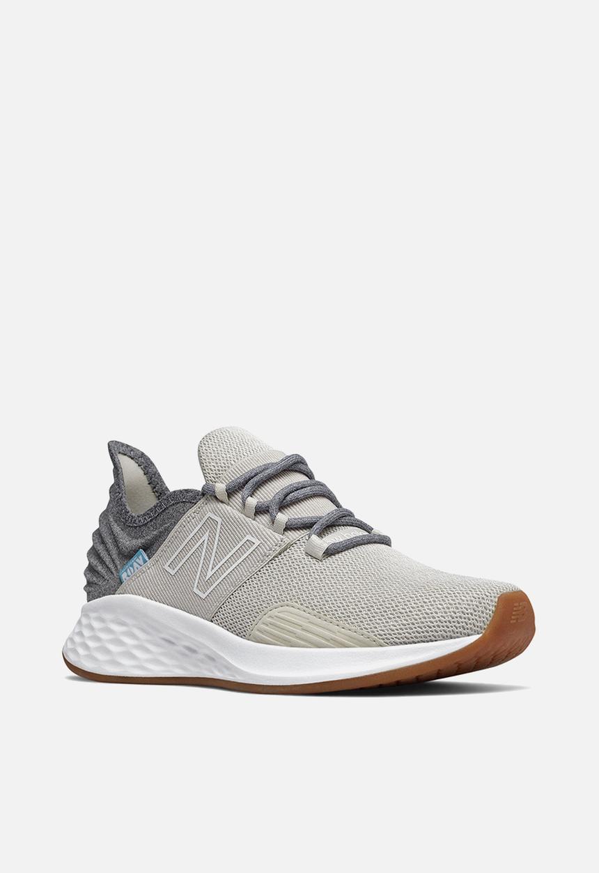 New Balance  - Freshfoamroav - moonbeam 