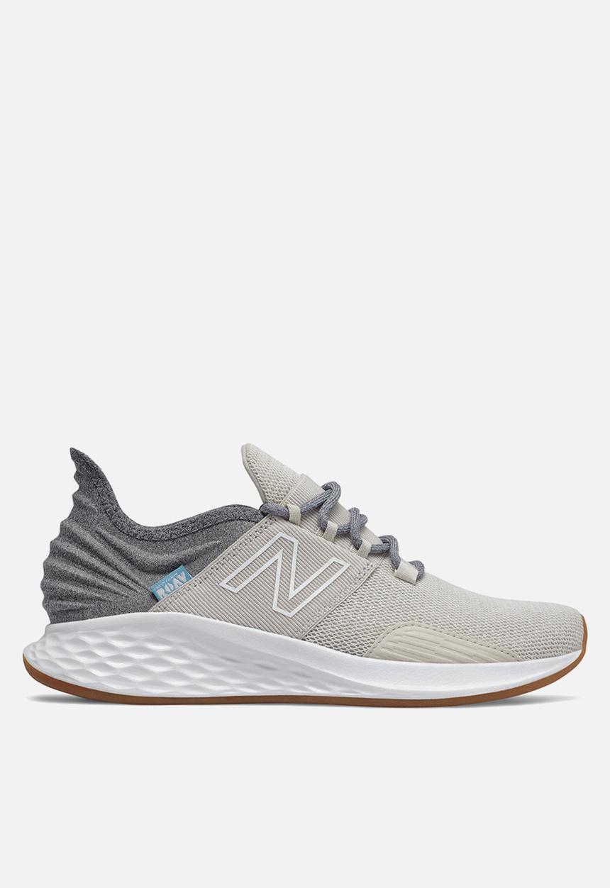 New Balance  - Freshfoamroav - moonbeam 