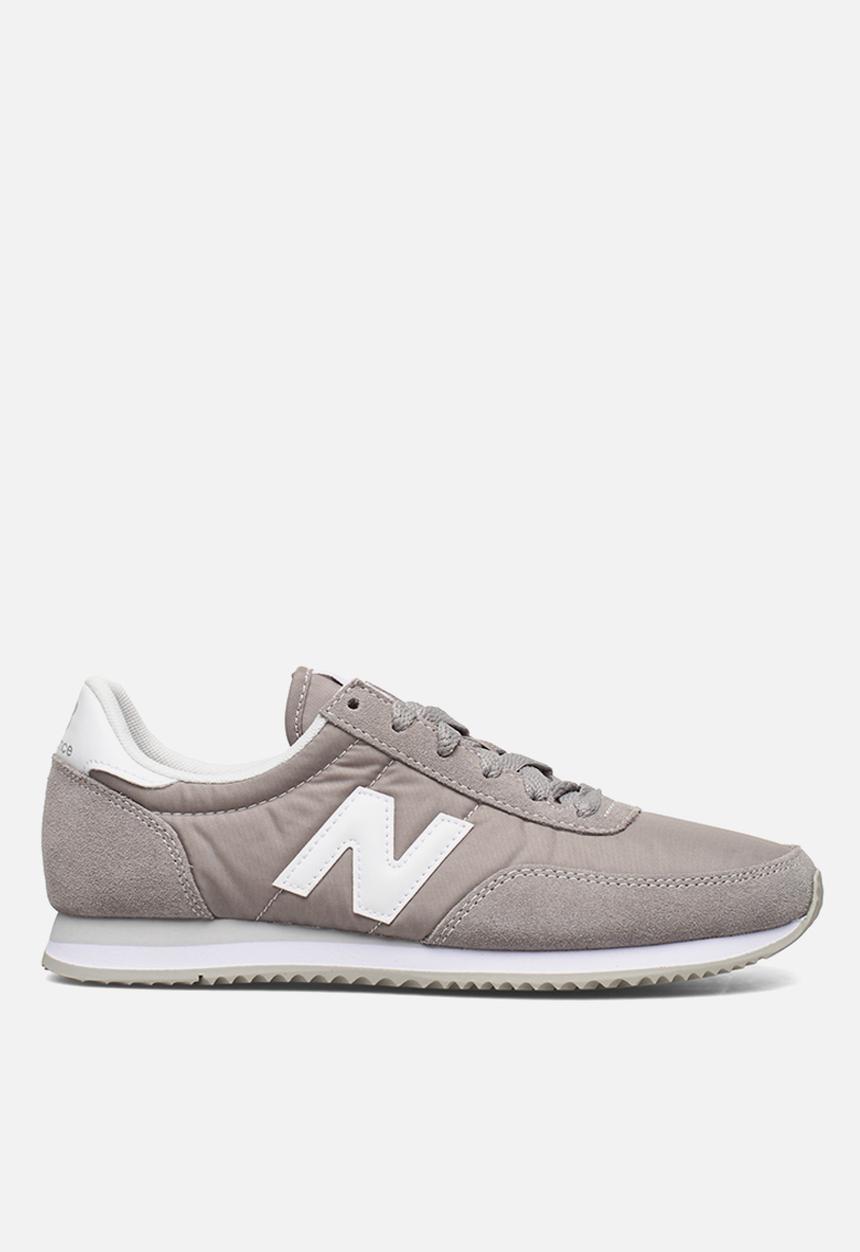 New Balance  - 720 Classic racer - grey/white