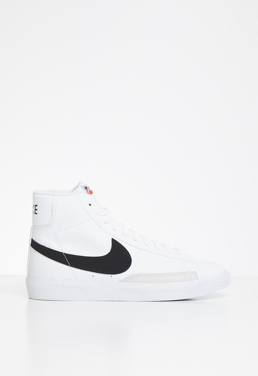 Nike - Nike blazer mid - white & black