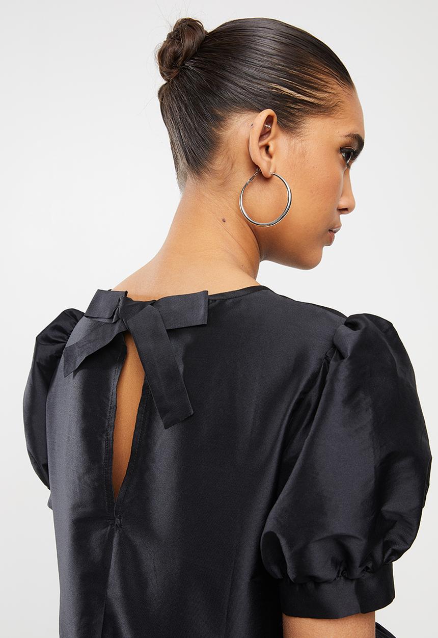 Blake - Volume sleeve crop top with bow back - black