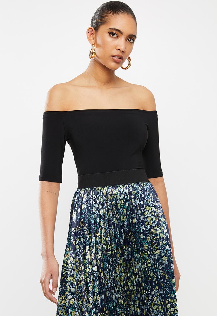 Blake - Bardot crop top with ballet sleeves - black
