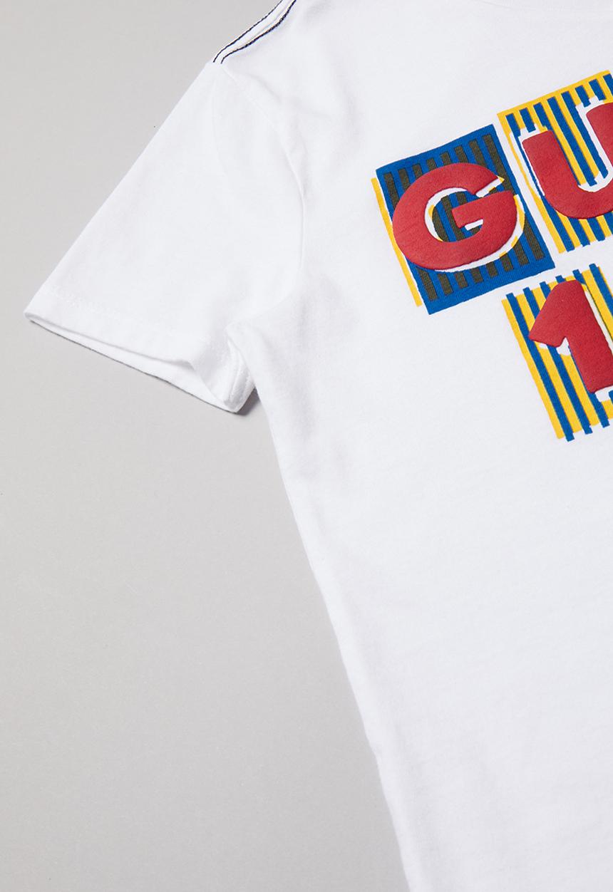 GUESS - Short sleeve Guess 1981 peepout tee - white