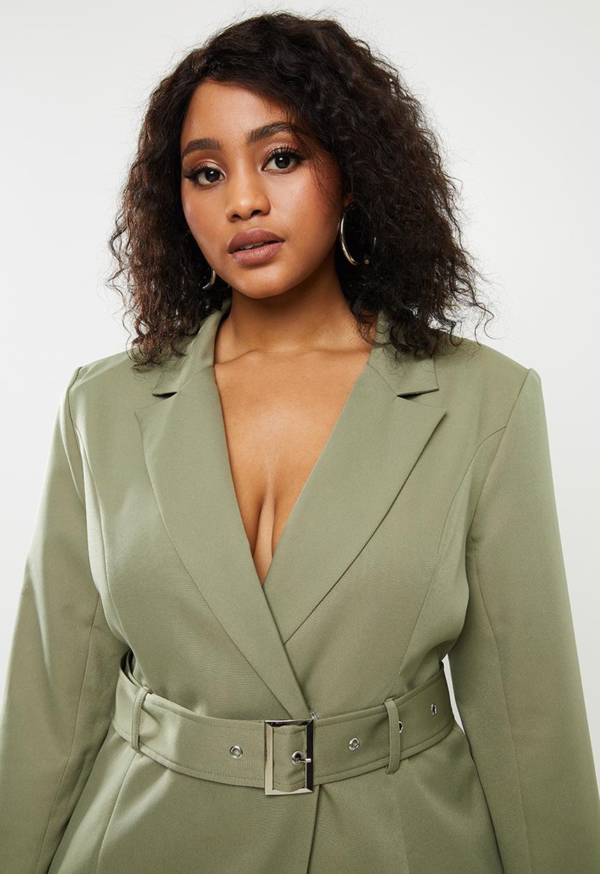 Missguided - Plus belted tailored jacket - green