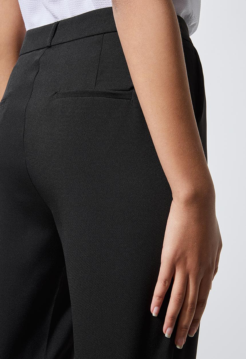 Superbalist - Formal trousers - black