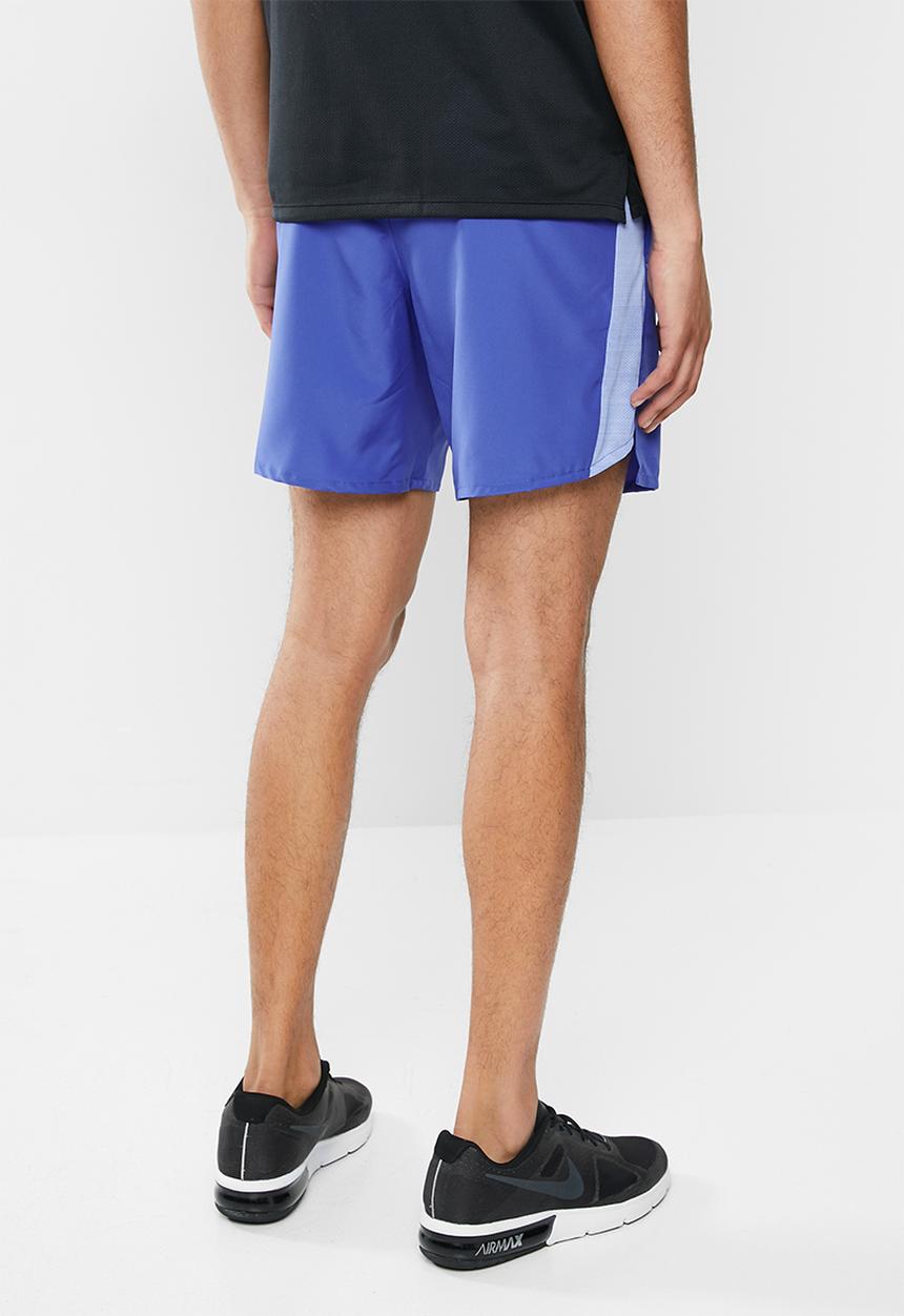 Nike - Nike challenger 7-inch shorts - blue 