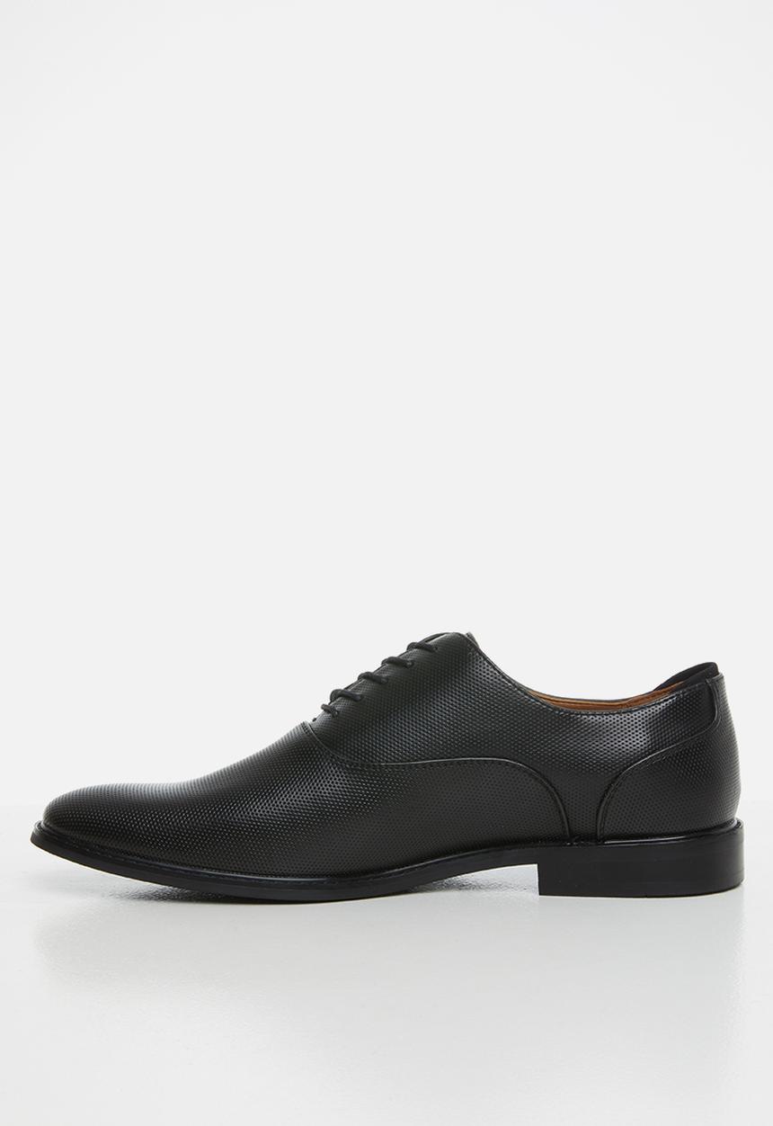 Call It Spring - Fresien - black