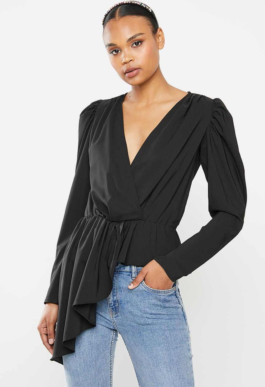 Missguided - Puff sleeve plunge neck asymmetrical frill hem blouse - black
