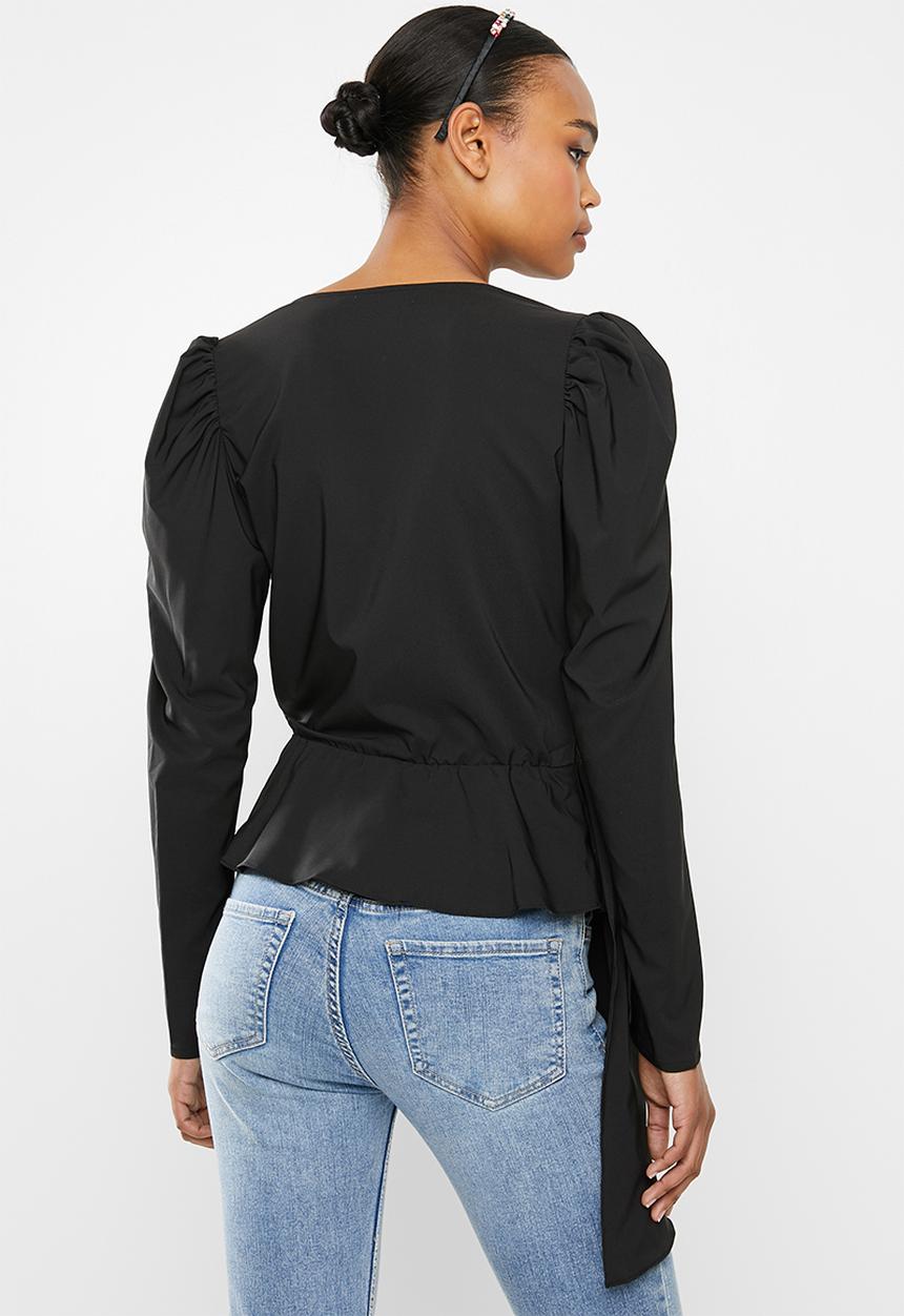 Missguided - Puff sleeve plunge neck asymmetrical frill hem blouse - black