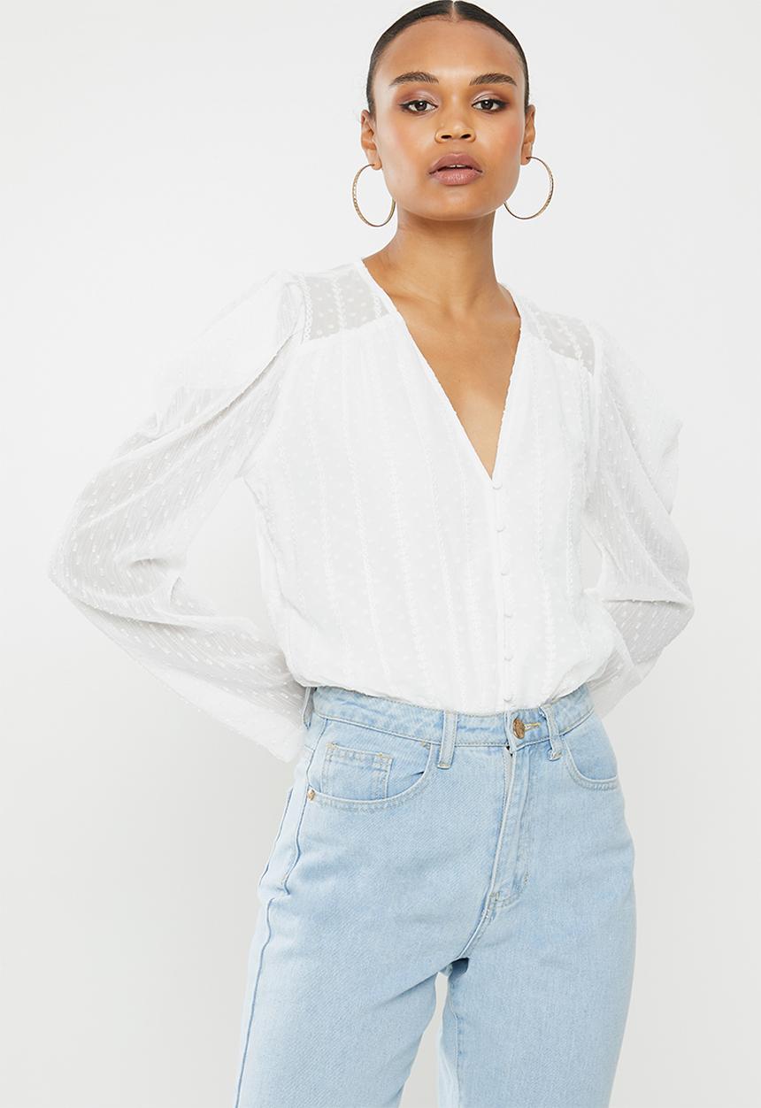 Missguided - Button front puff sleeve embroidered bodysuit - white