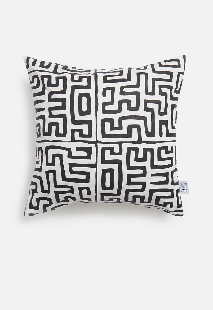 Sixth Floor - Puzzle cushion cover - black & white