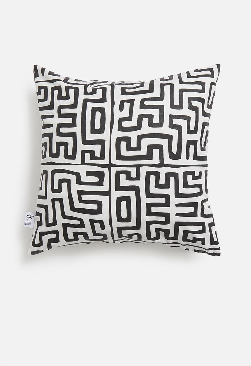 Sixth Floor - Puzzle cushion cover - black & white