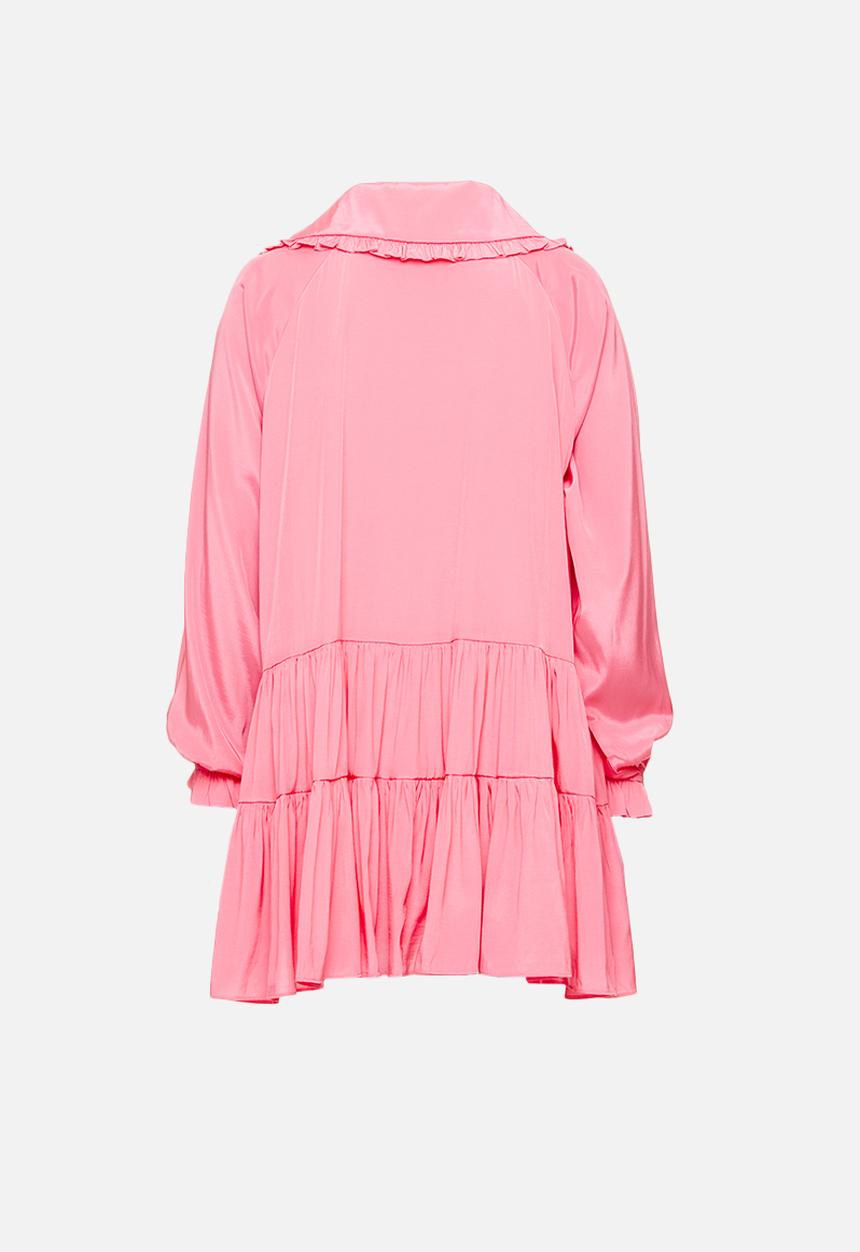 Glamorous - Petite drop waist tiered v neck dress - bright pink
