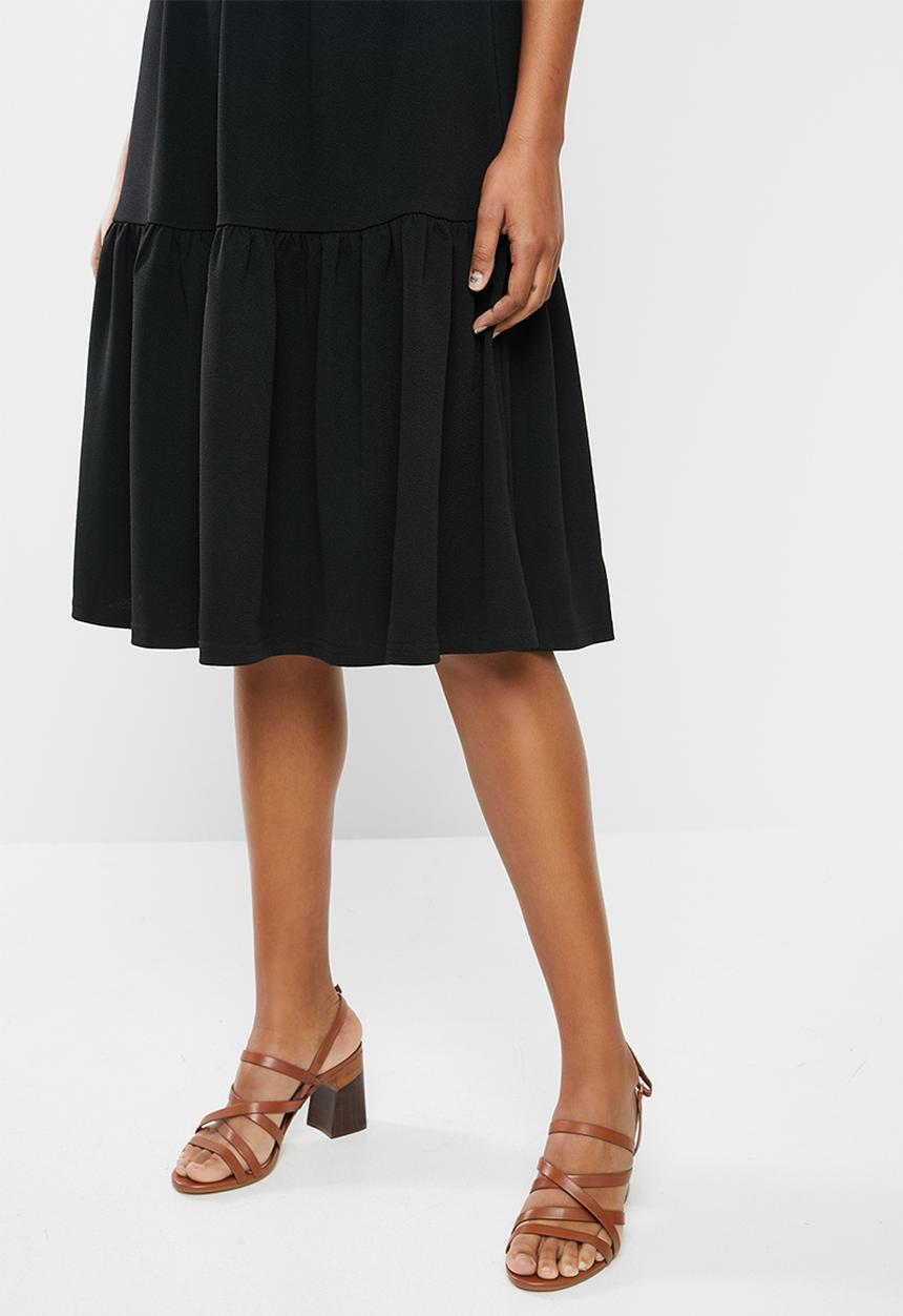 edit - Tiered knit dress- black