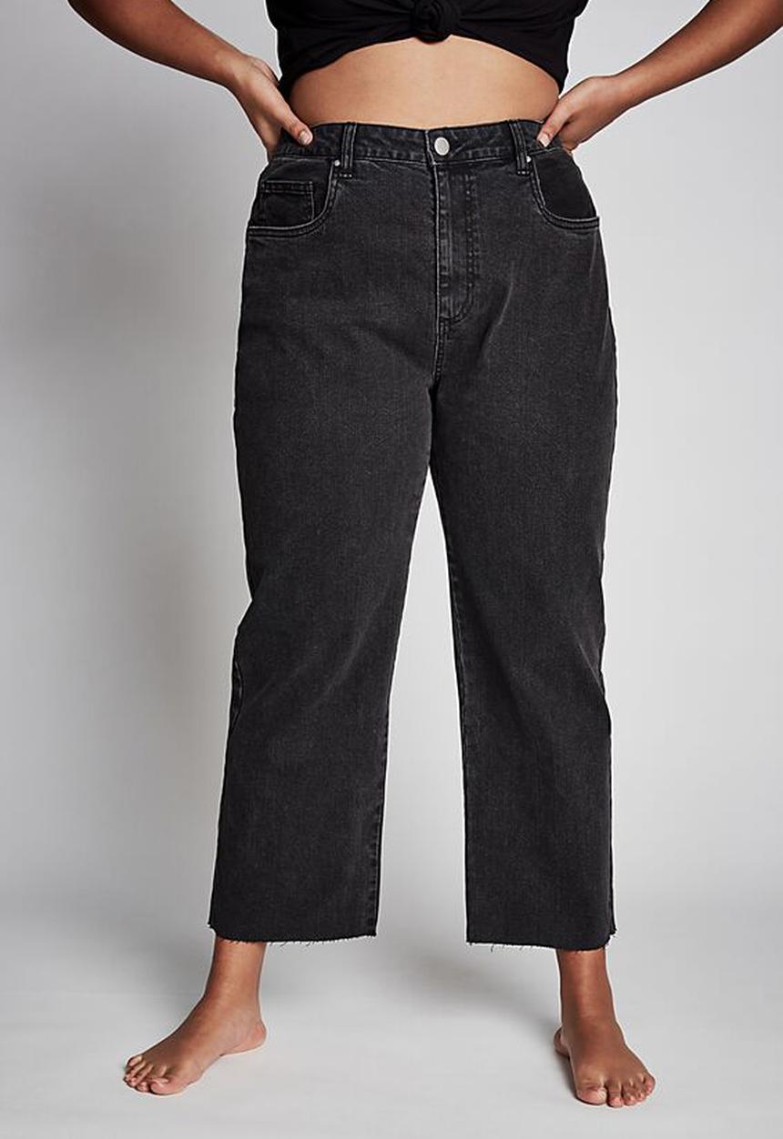 Cotton On - Curve millie straight leg jean - stone wash black