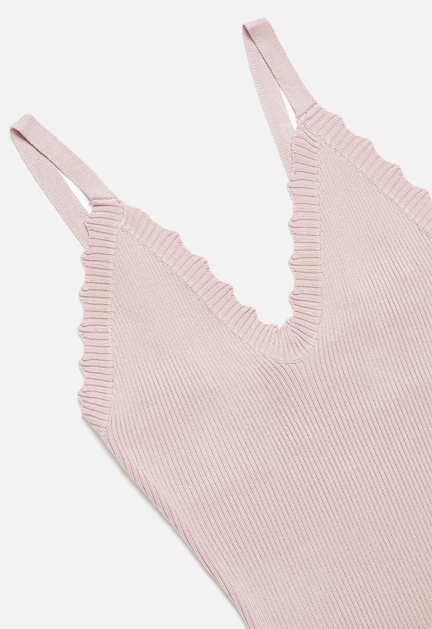 Missguided - Petite scallop hem knitted mini dress - pink