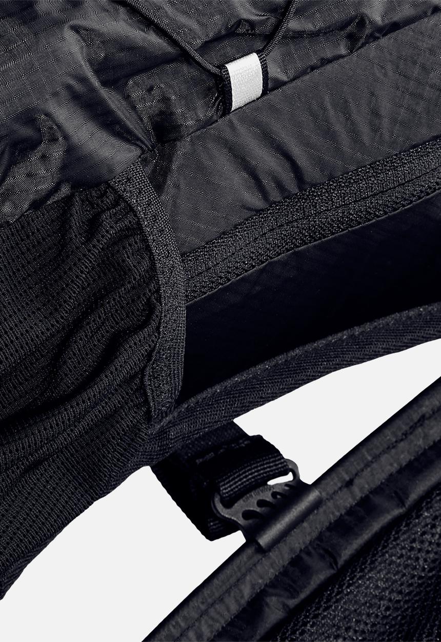 ASICS - Lightweight running backpack - black
