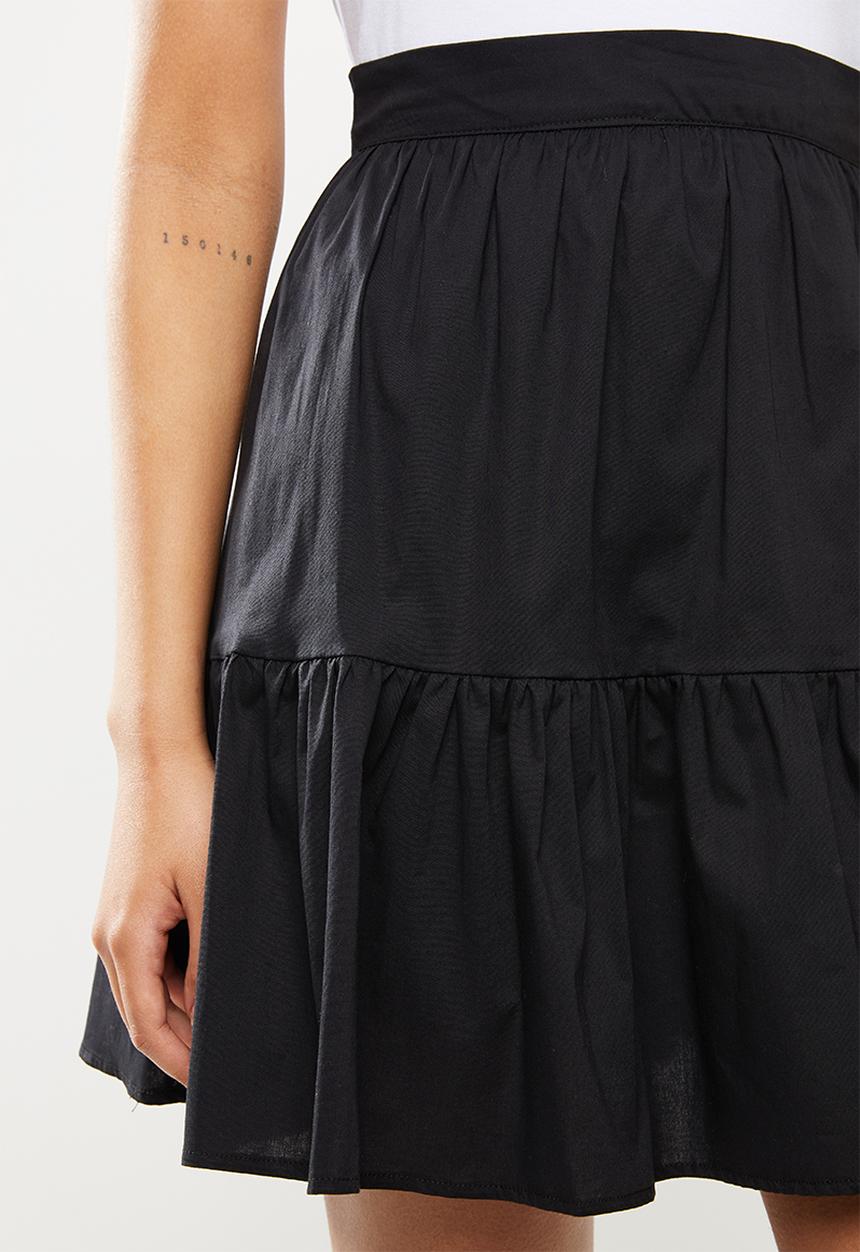 Blake - Tiered mini skirt - black