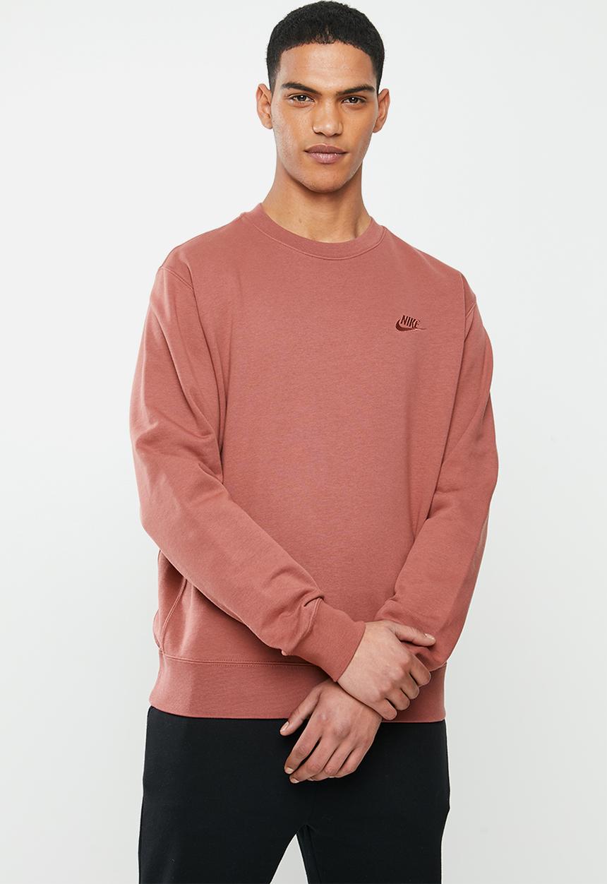 Nike - Nsw club crew neck sweater -  claystone red/claystone red
