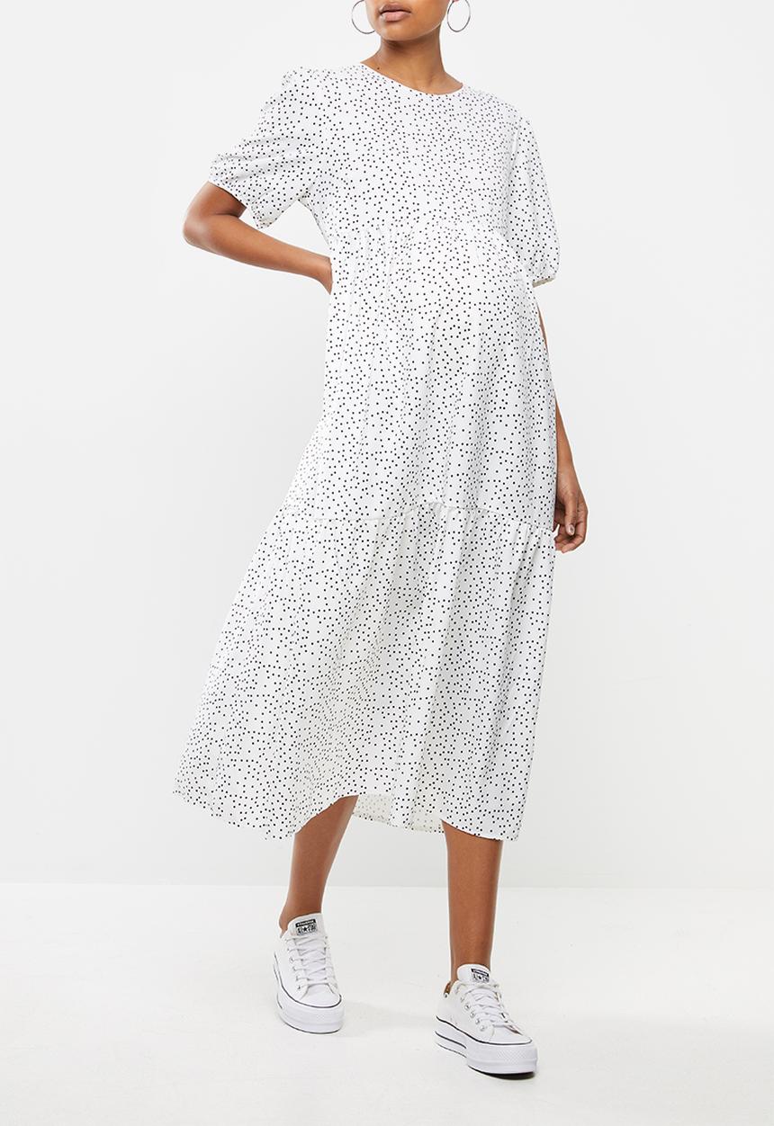 Missguided - Maternity short sleeve polka dot maxi smock dress - white
