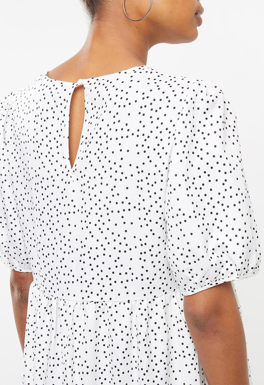 Missguided - Maternity short sleeve polka dot maxi smock dress - white
