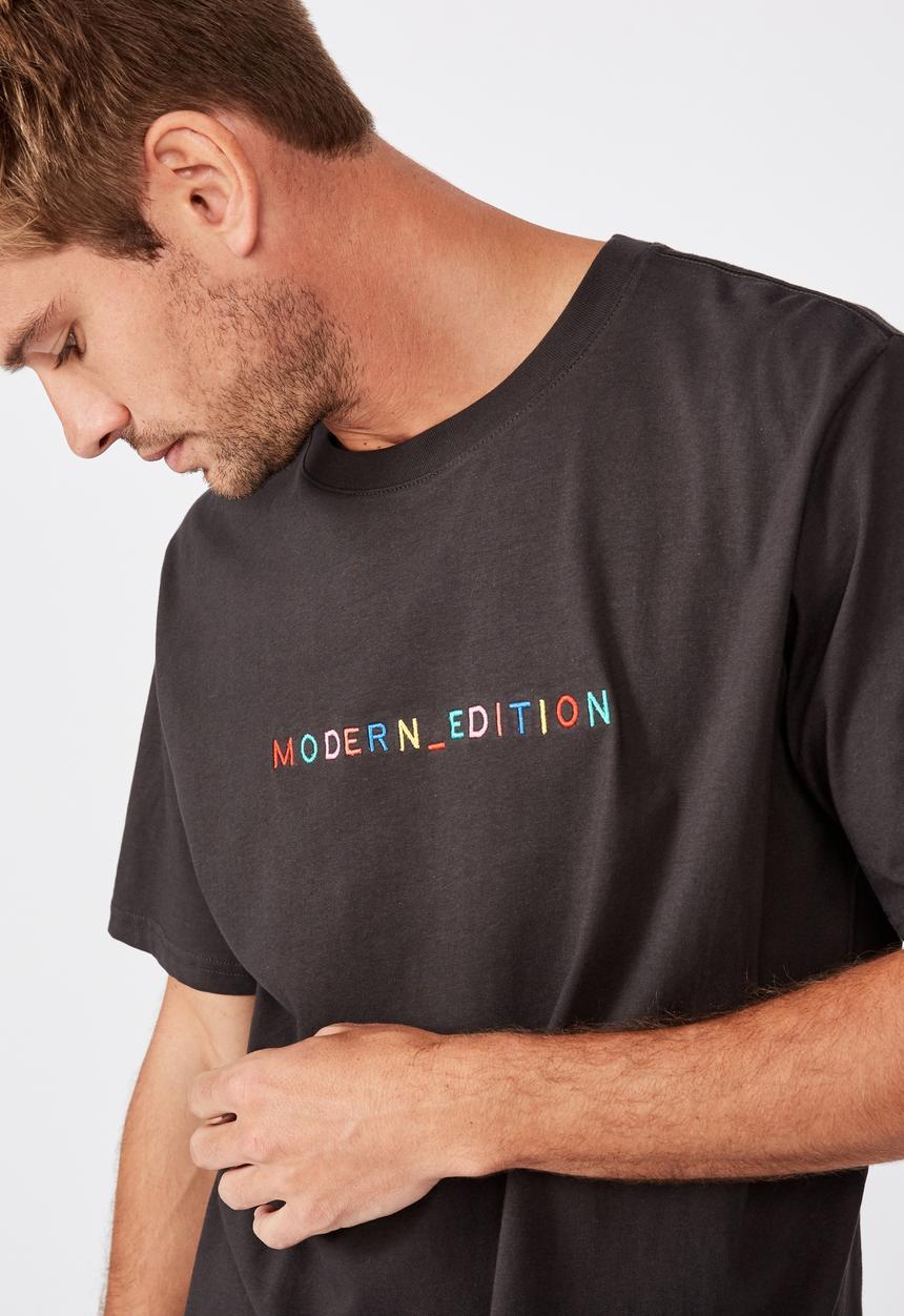 Cotton On - Tbar text T-shirt - washed black