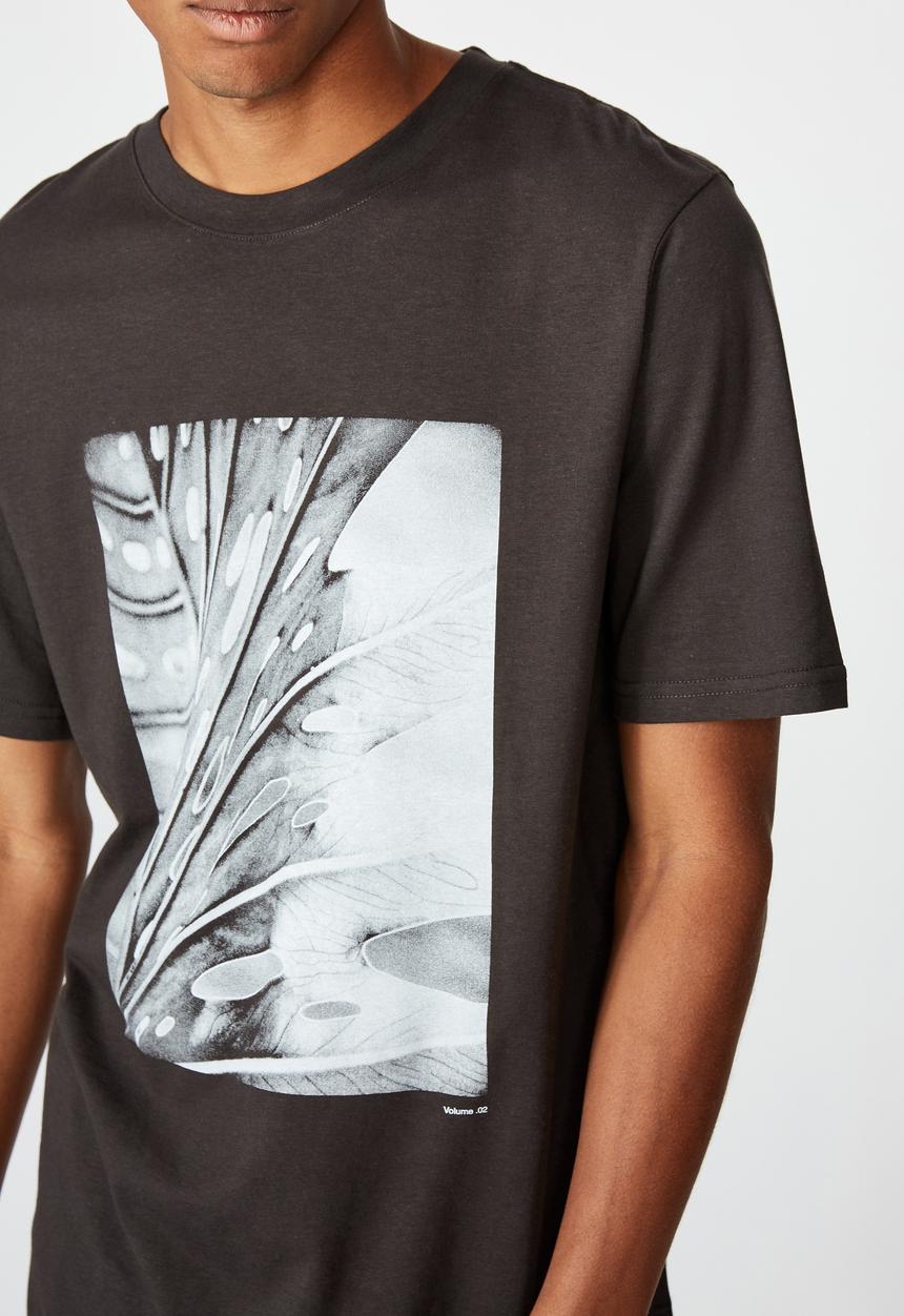 Cotton On - Tbar photo T-shirt - washed black