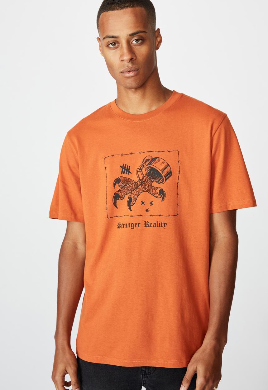 Cotton On - Tbar art T-shirt - dirty clay