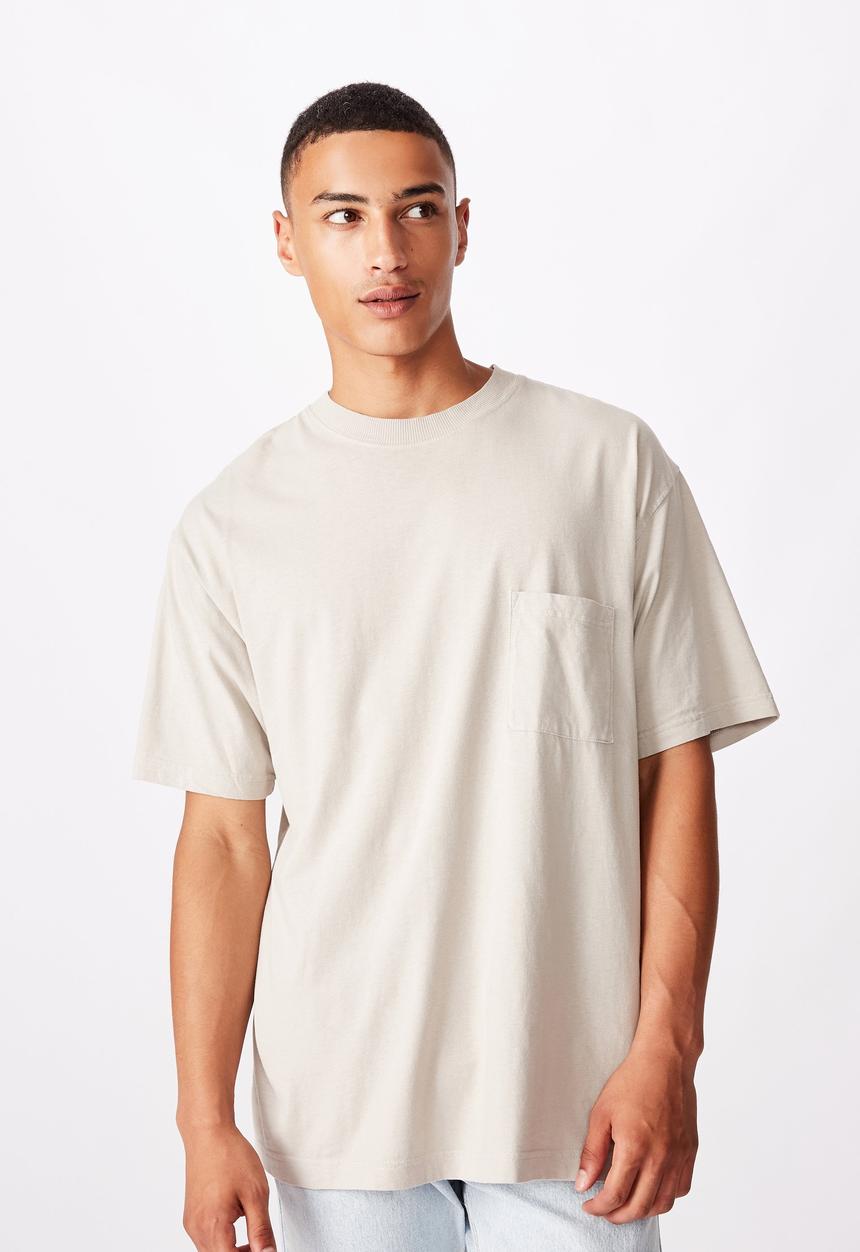 Cotton On - Loose fit washed pocket tee - light smoke
